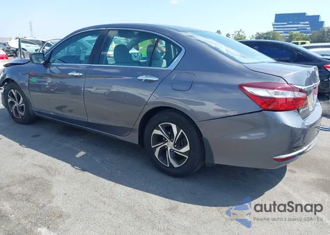 2017 Honda Accord Lx z USA, uszkodzony, nr VIN 1HGCR2F33HA054318